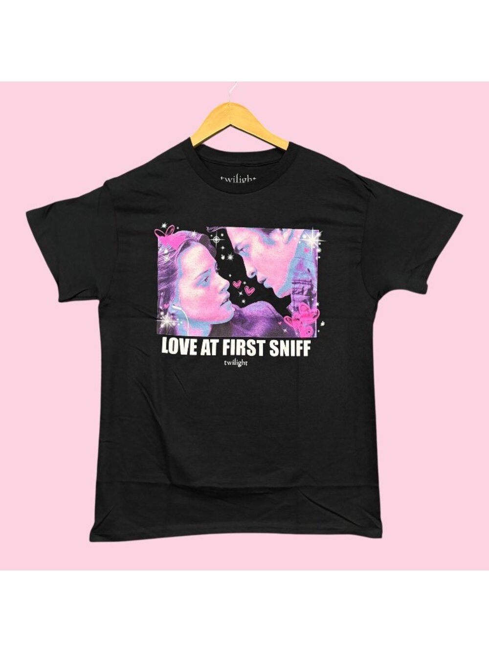 The Twilight Saga Love at First Sniff Bella & Edward Tee M